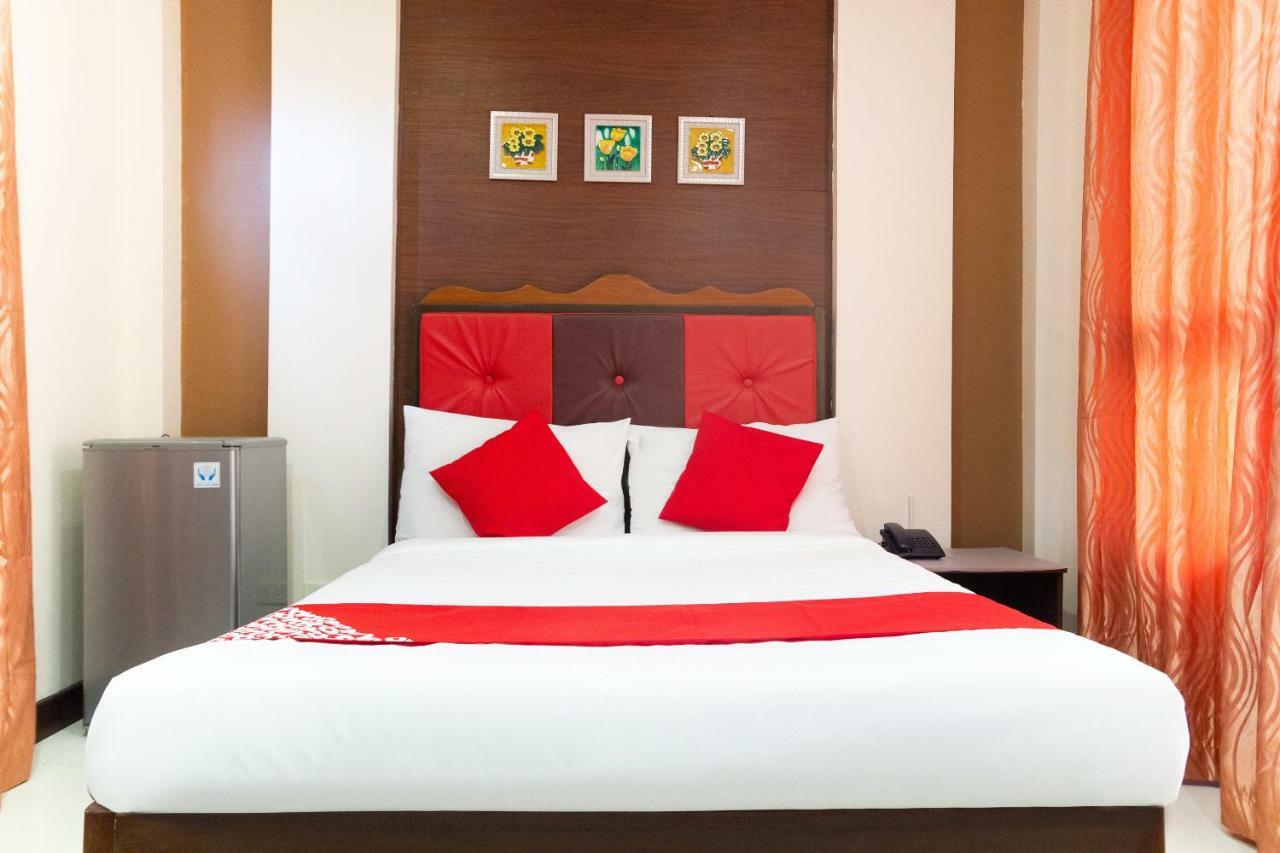 Oyo 153 Espacio De Clarita Hometel Davao Екстер'єр фото