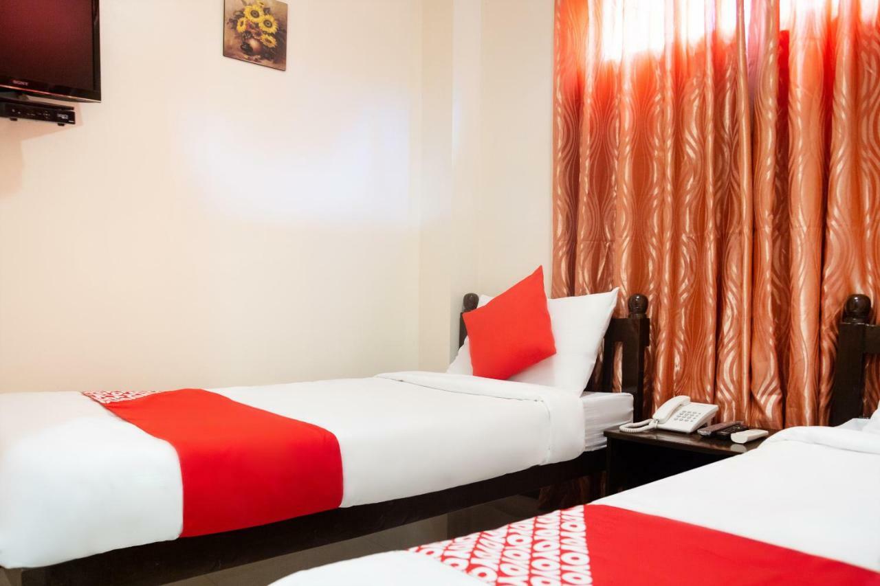 Oyo 153 Espacio De Clarita Hometel Davao Екстер'єр фото